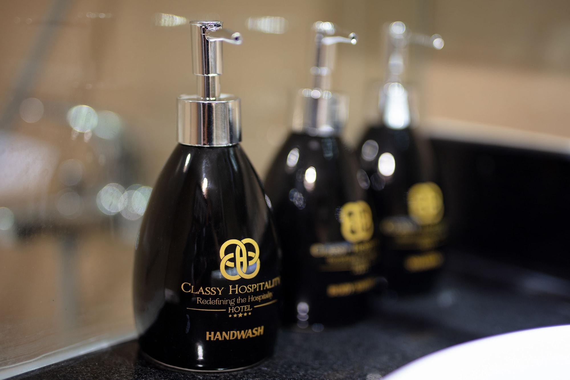 האנוי Classy Holiday Hotel & Spa מראה חיצוני תמונה
